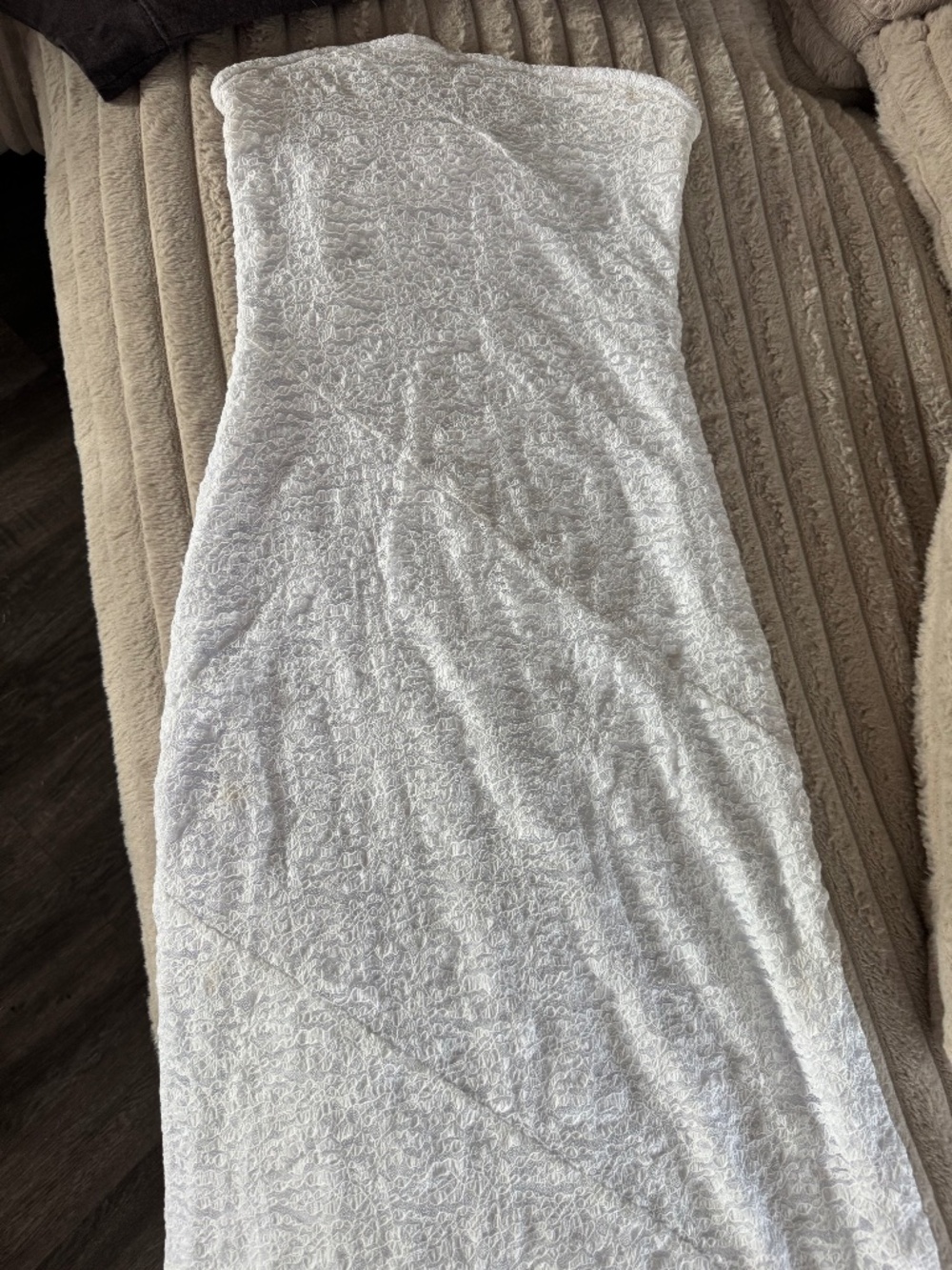 Lace tube dress